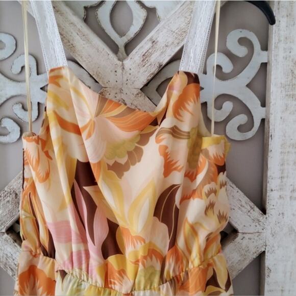 New Collective Concepts Sleeveless Crochet Trim Blouson Midi Dress Yellow Multi - Picture 12 of 13